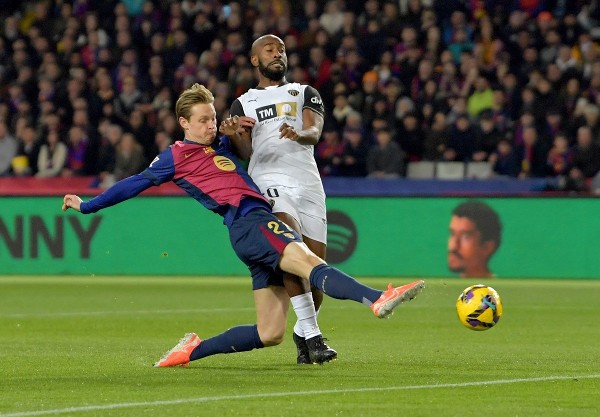 足球英超裁判再陷争议，赛后官方急发声明